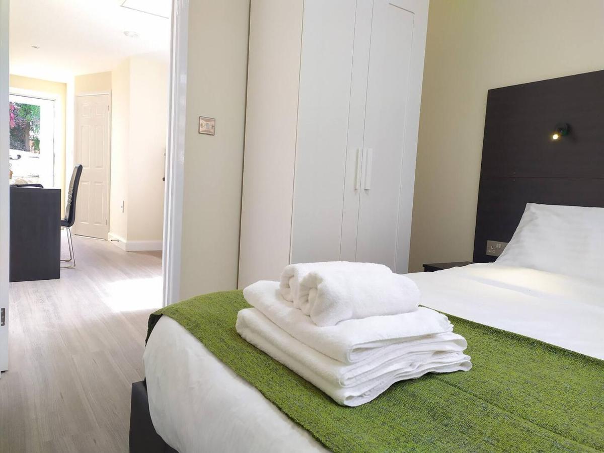 Apartment The Beech Flat - Self Contained One Bedroom Flat With Parking *